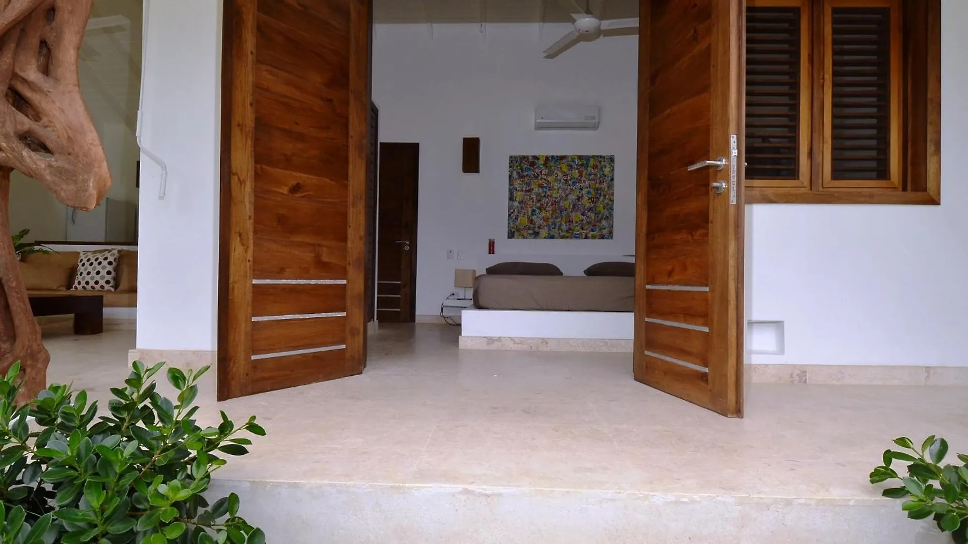 Seaside Villa With Housekeeping Staff - Las Terrenas