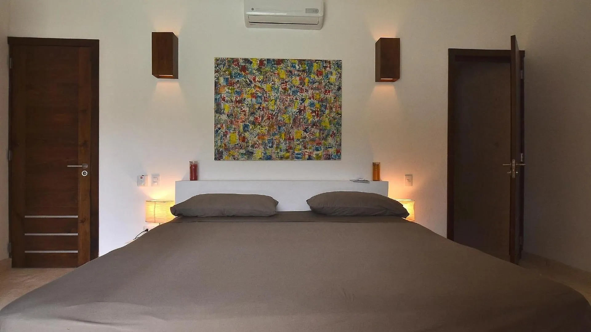Seaside Villa With Housekeeping Staff - Las Terrenas