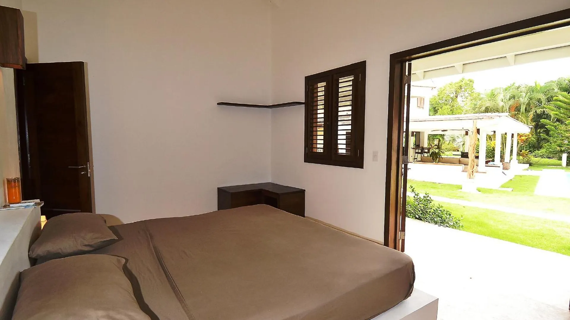 Seaside Villa With Housekeeping Staff - Las Terrenas República Dominicana