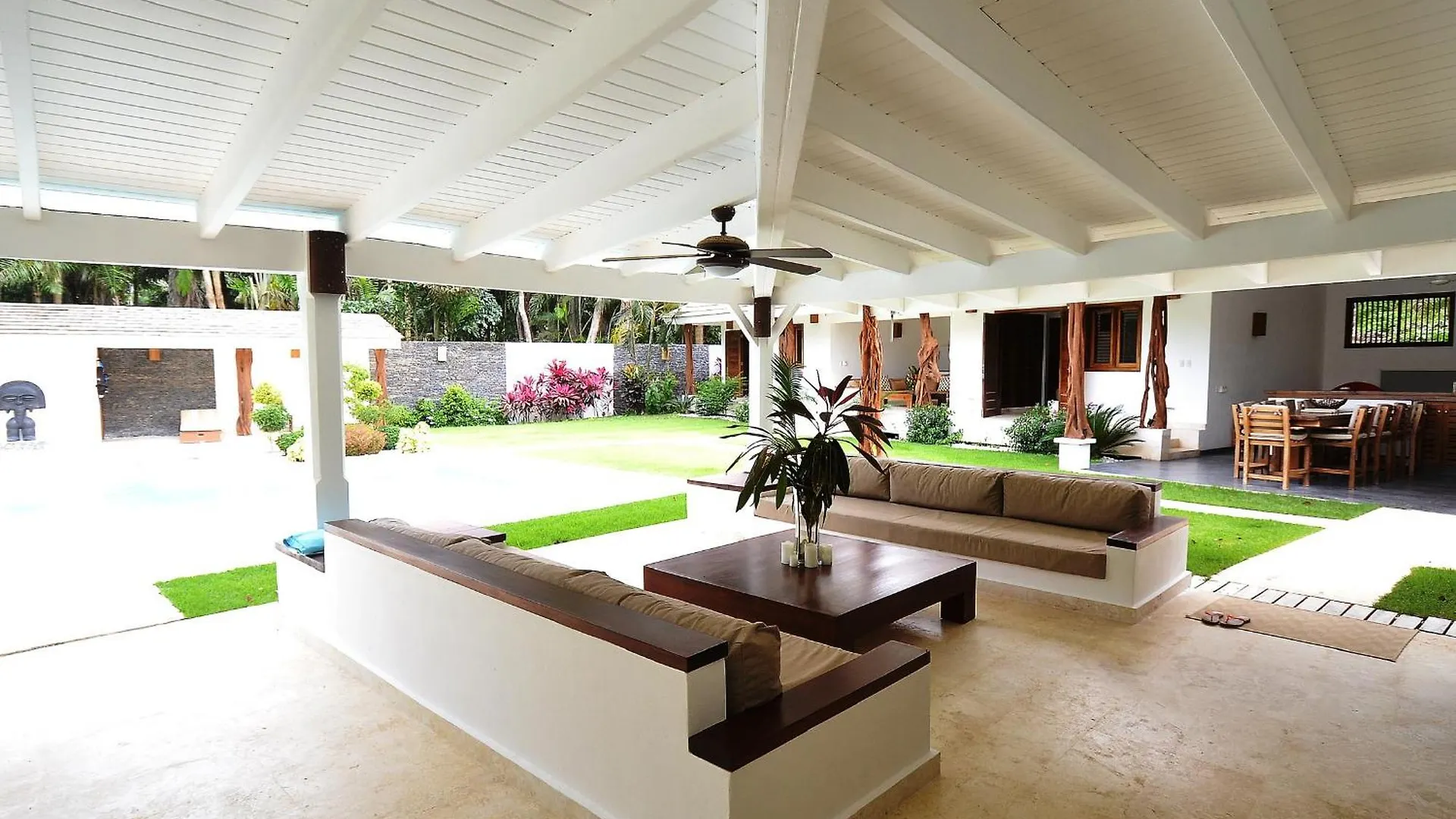 Seaside Villa With Housekeeping Staff - Las Terrenas 0*,  República Dominicana