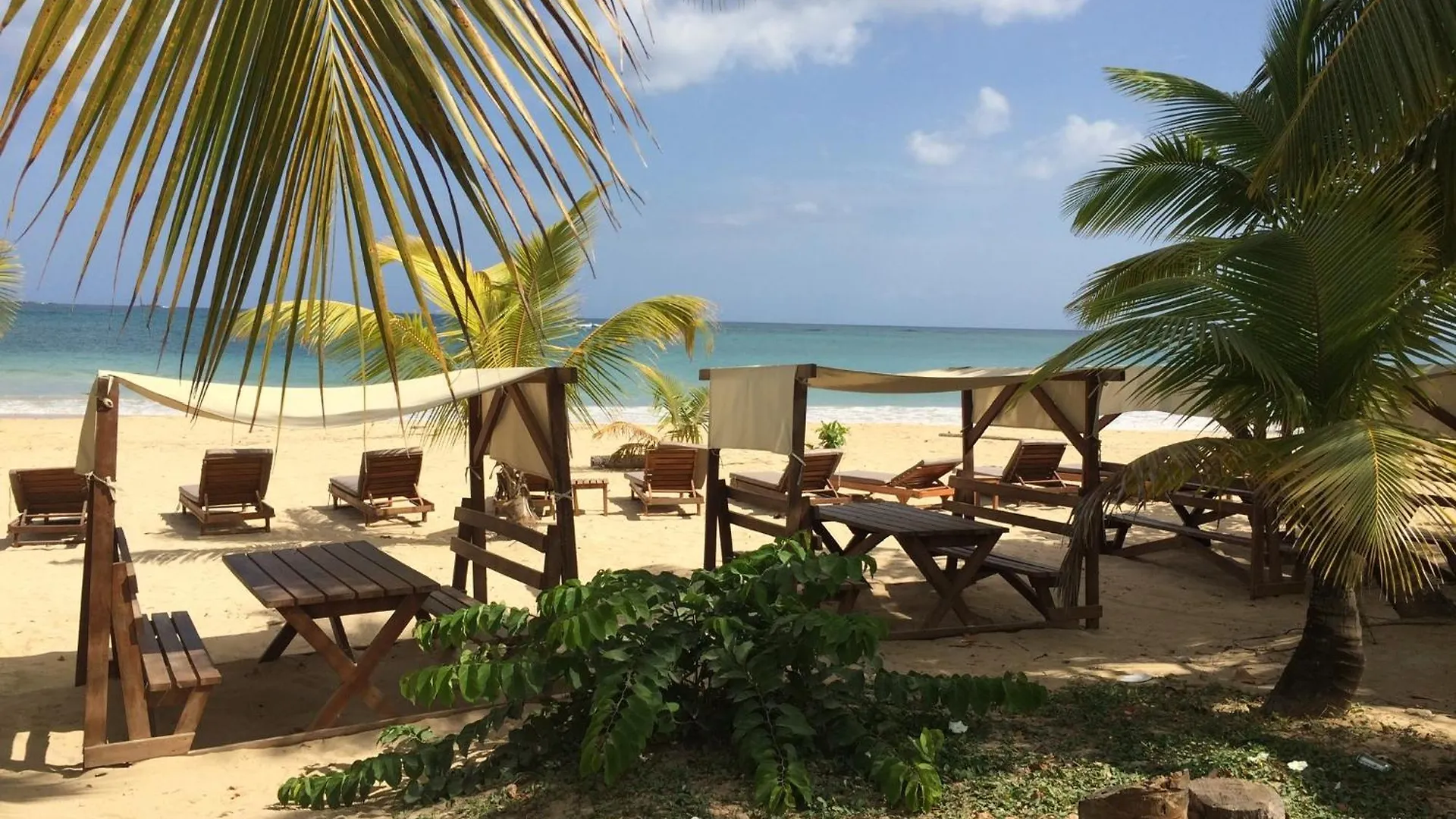 Seaside Villa With Housekeeping Staff - Las Terrenas 0*,  República Dominicana