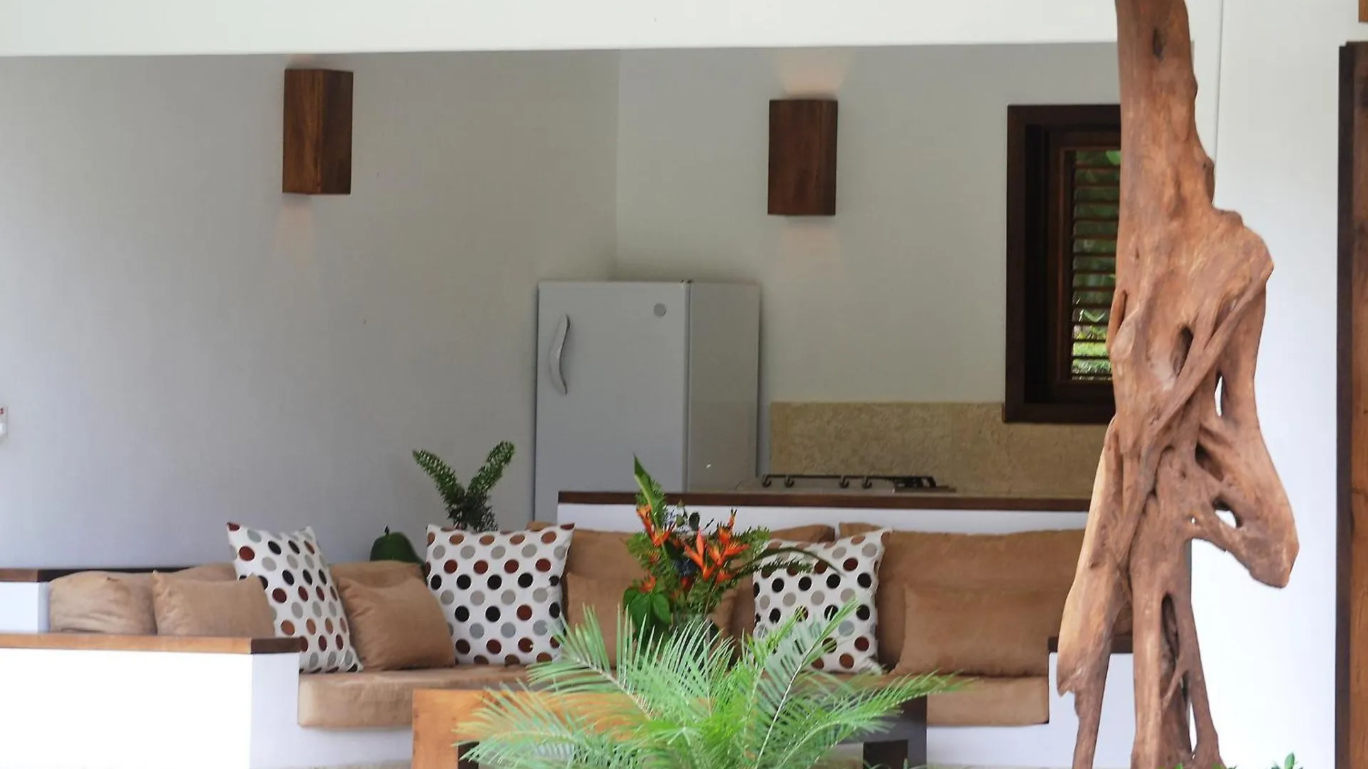 Seaside Villa With Housekeeping Staff - Las Terrenas