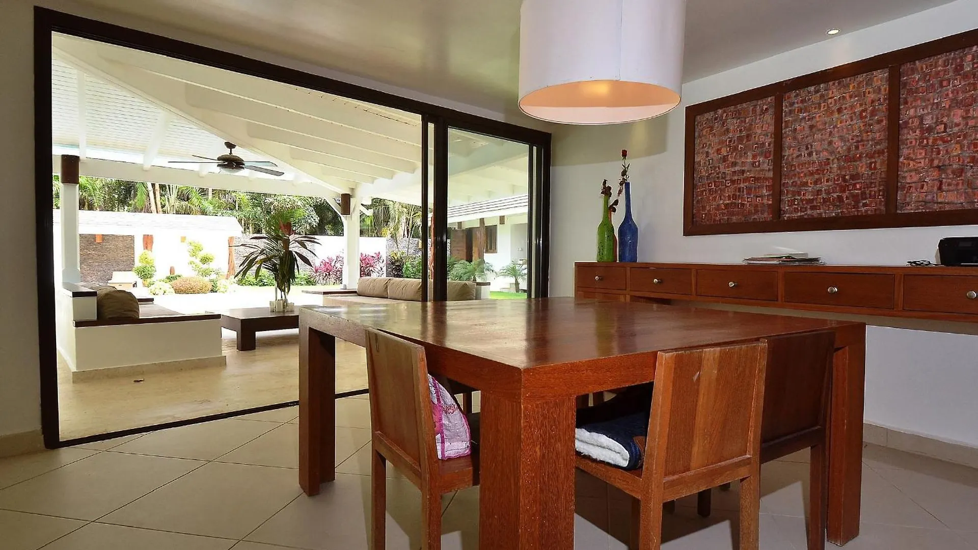 Seaside Villa With Housekeeping Staff - Las Terrenas